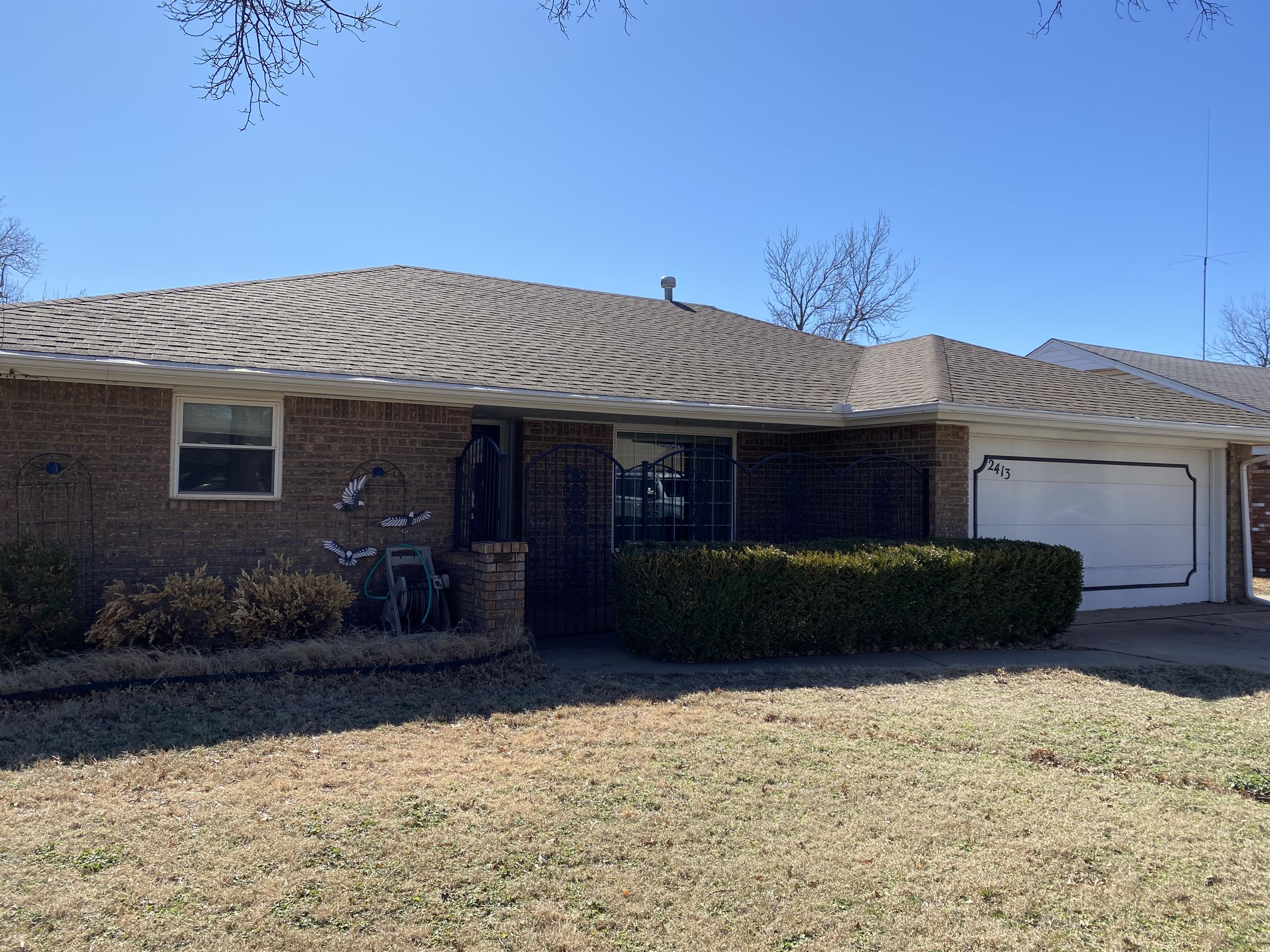 2413 Robin Ridge
