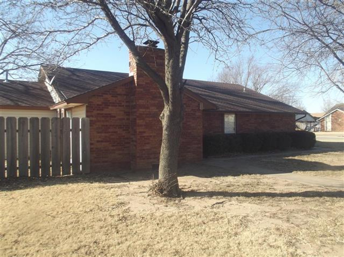 202 N Cimarron