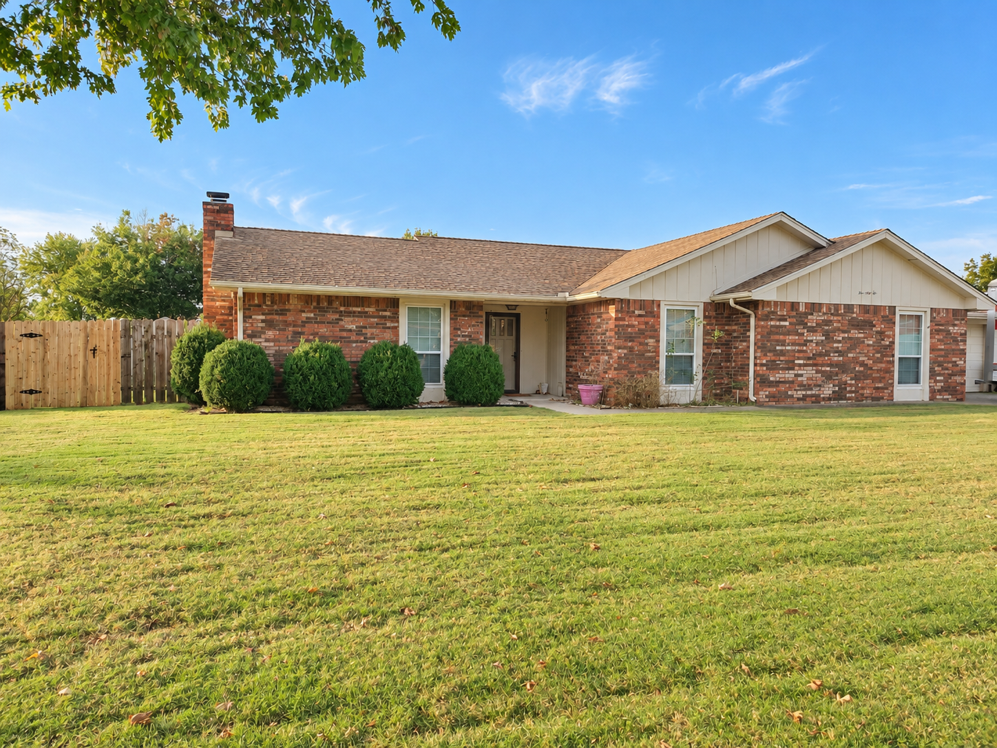 935 Rose Tree Lane