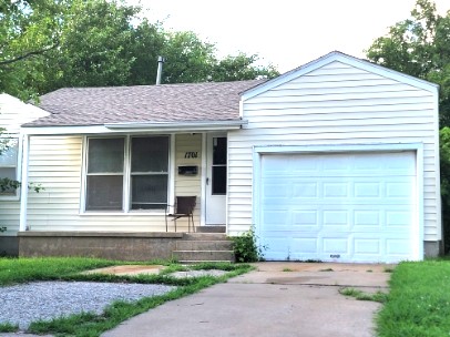1701 E. Oak