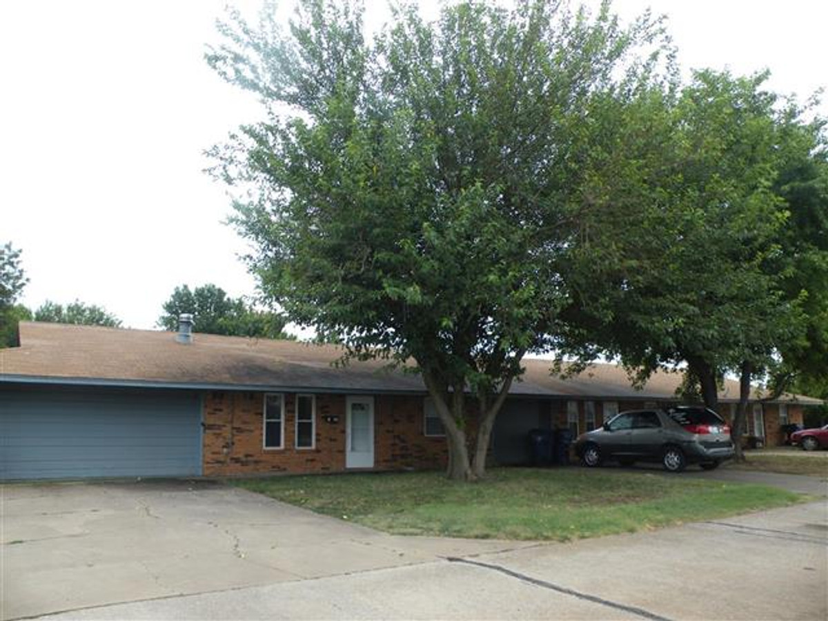 325 Dustin Drive - B